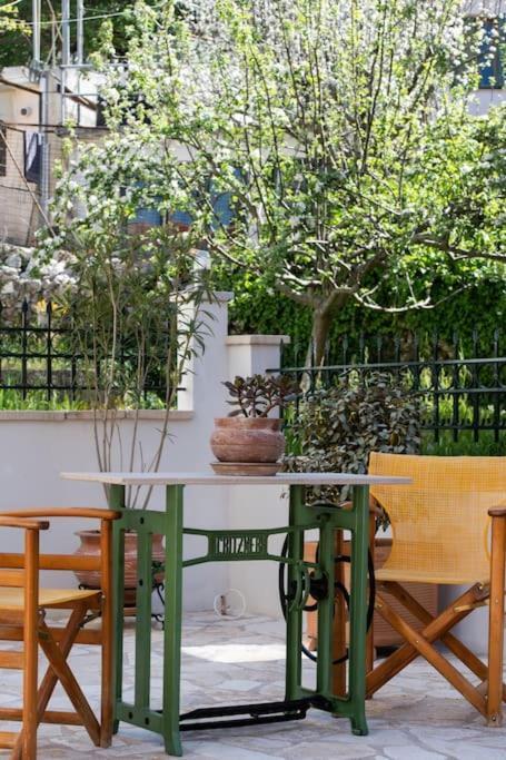 La Casa Di Bella A Tradional Stone House With Barbecue Βίλα Καρυά Εξωτερικό φωτογραφία
