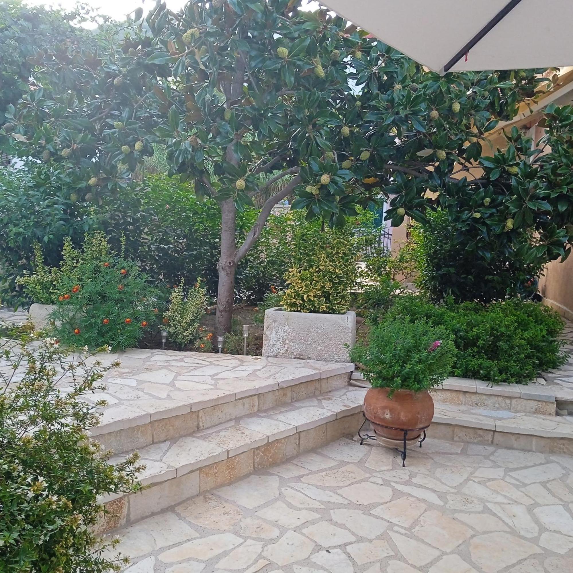 La Casa Di Bella A Tradional Stone House With Barbecue Βίλα Καρυά Εξωτερικό φωτογραφία