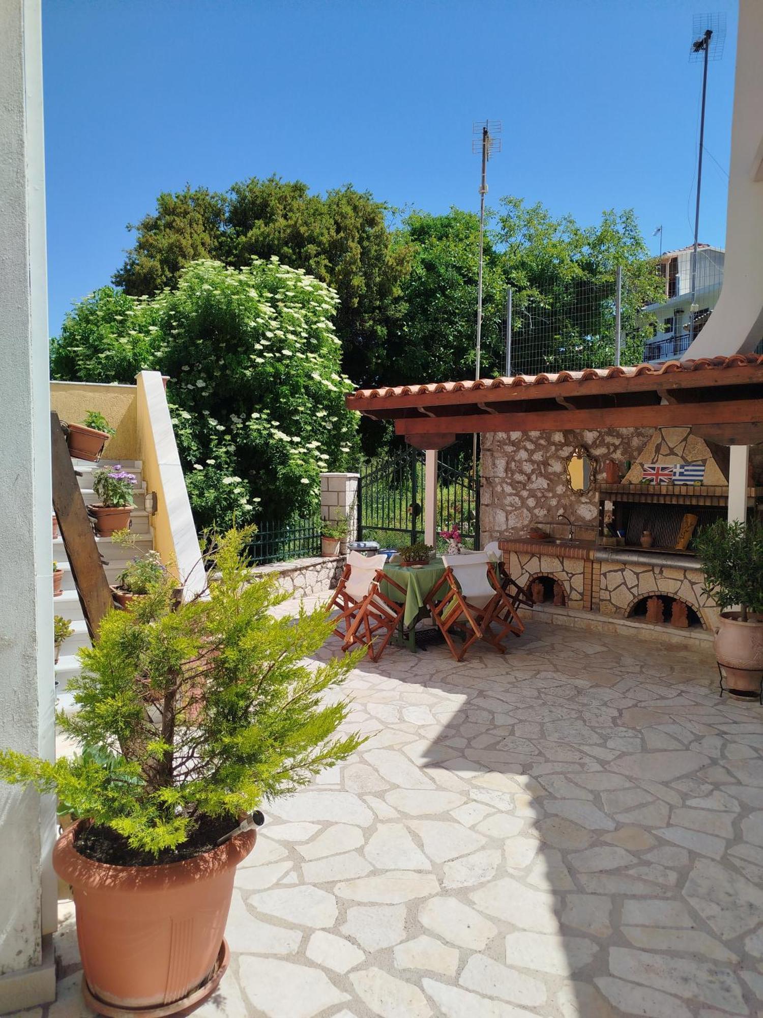 La Casa Di Bella A Tradional Stone House With Barbecue Βίλα Καρυά Εξωτερικό φωτογραφία